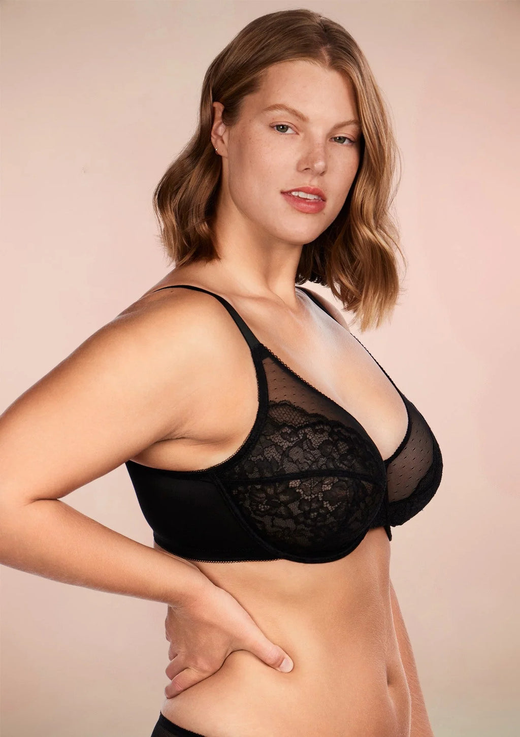 The Amélia Lace Bra